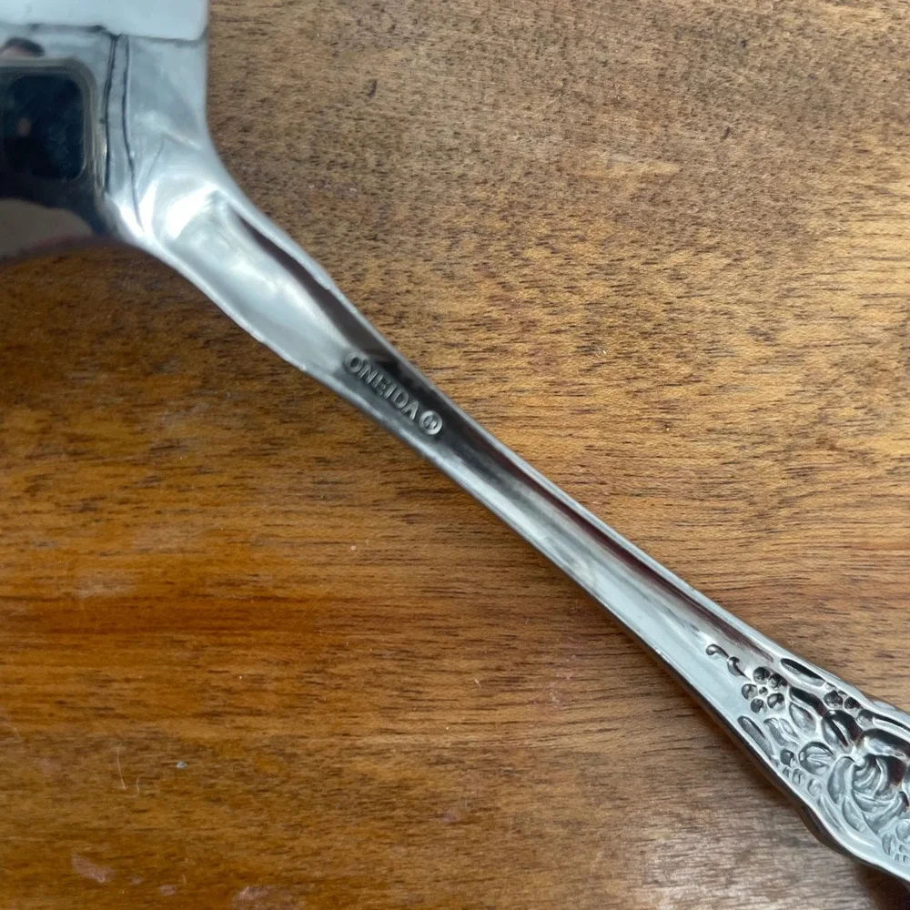 Oneida Wordsworth Stainless Steel‎ Soup Spoon Glossy